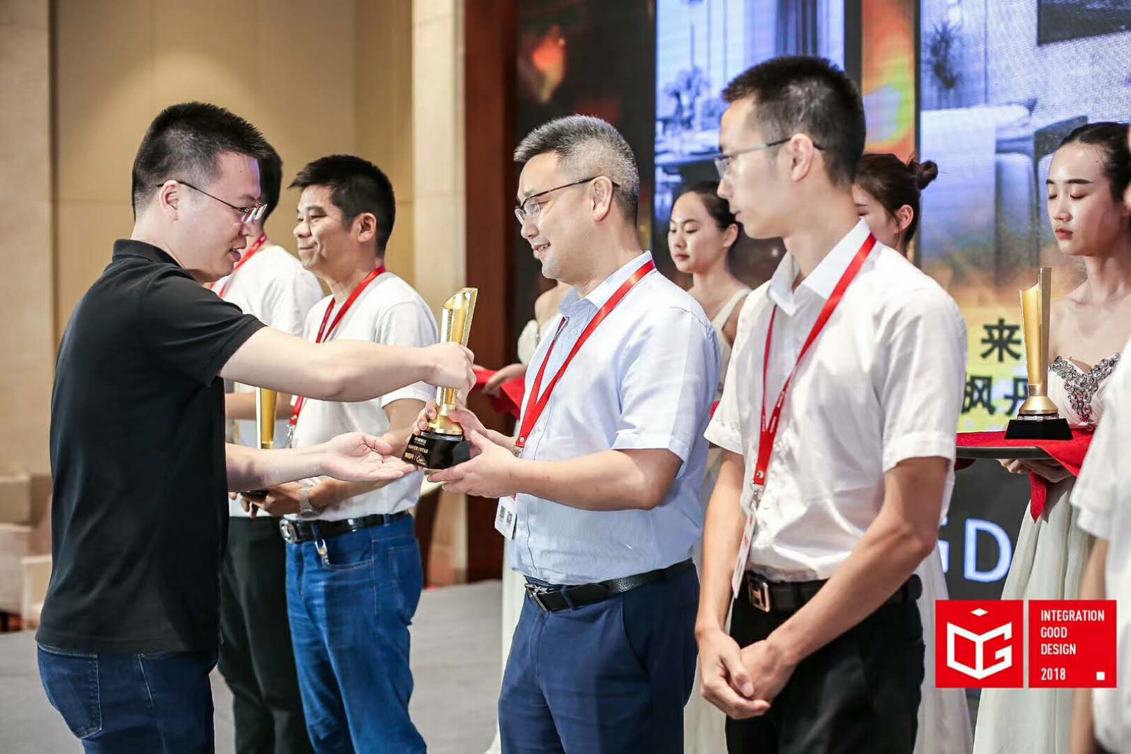 德萊寶榮獲IGD年度設(shè)計師聯(lián)合推薦金獎.jpg
